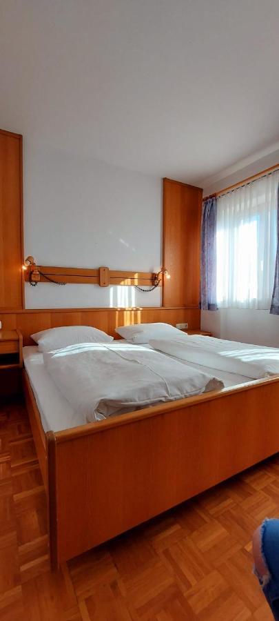 Hotel-Restaurant Kreuzhuber Neuburg am Inn Ngoại thất bức ảnh
