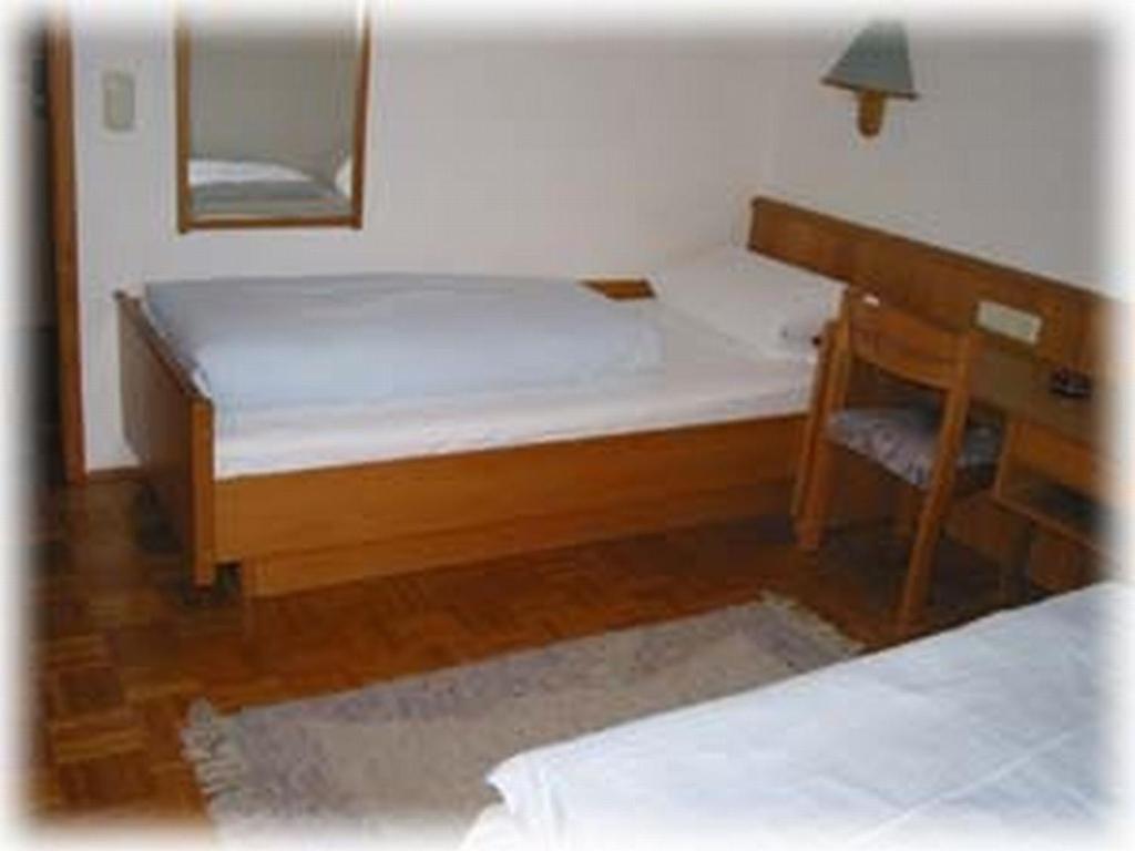 Hotel-Restaurant Kreuzhuber Neuburg am Inn Phòng bức ảnh